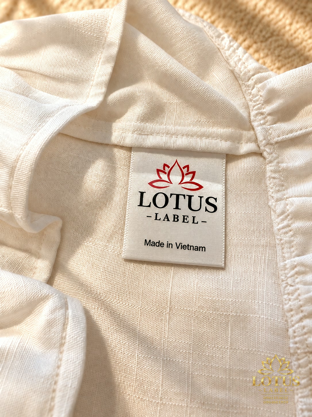 Chi tiết mác LOTUS LABEL
